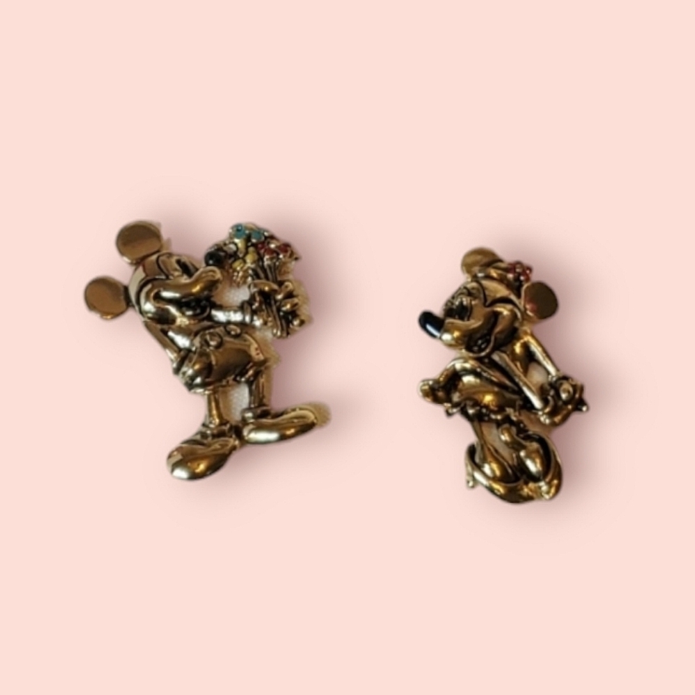vinatge mickey and minnie pins collectables